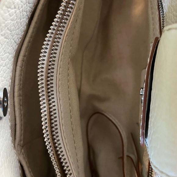 Michael Kors handbag - Picture 9 of 9